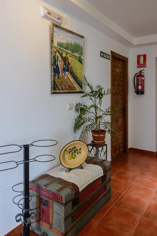 Hostal Camino Real Кальсадилья-де-ла-Куэса Экстерьер фото